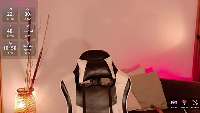 ChloeMoreti webcam