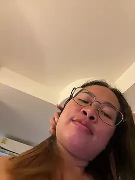 Watch Ponthip live on EroticFlix - High definition streams