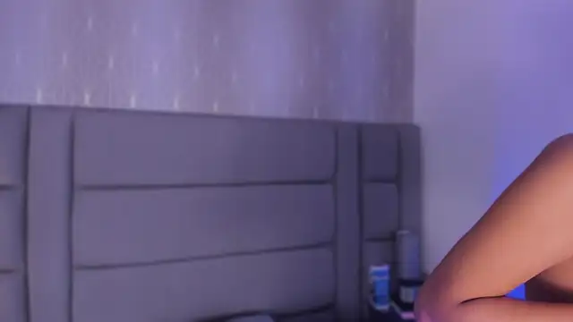 Watch Kendall__evanss live on EroticFlix - High definition streams