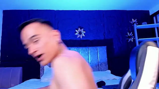 LiamDeep webcam