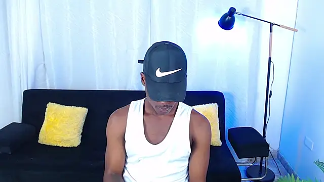 alexaandro18 webcam
