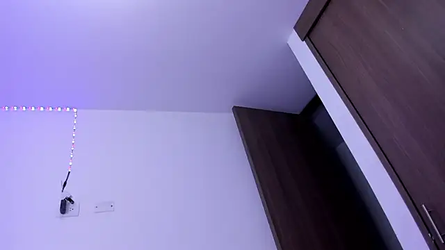 Watch Renata_reyes11 live on EroticFlix - High definition streams