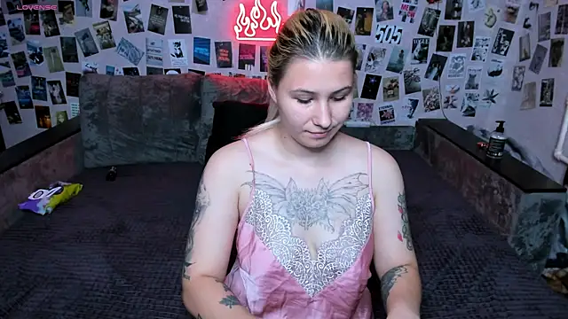 Watch x_Ulya1cutex live on EroticFlix - High definition streams