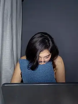 Watch MiiaCullens live on EroticFlix - High definition streams