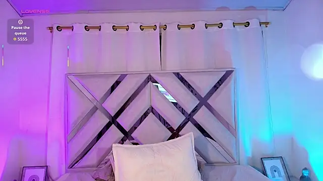 Watch thalia_gomez__ live on EroticFlix - High definition streams