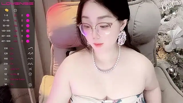 Monica-666888- webcam