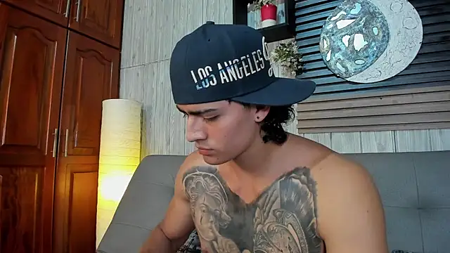 elliot_colton (M twink) - Come and run with me, love