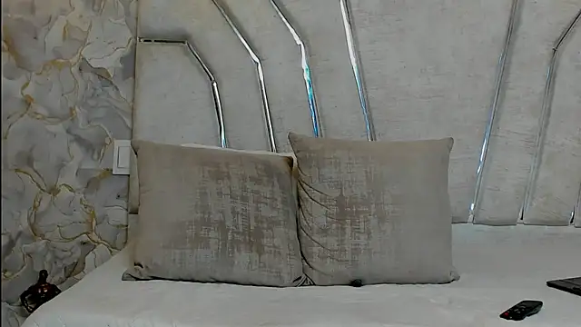 MAXTHOMSON webcam