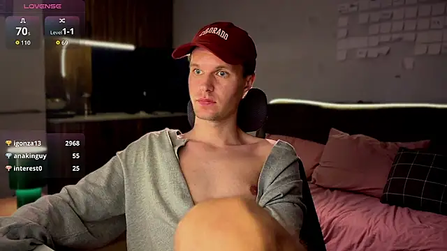 leonnextdoor (M young) - Take off your T-shirt for a sexy mood