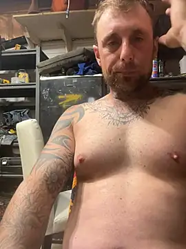 widbigwhitecock (Ask my age) - Naked in the pool jerking off
