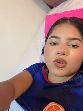 mulan_rousse (F teen) - dance twerk in the shower naked