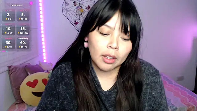 EllieMoonX webcam