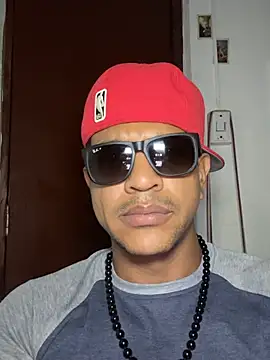 bigdick211292 webcam