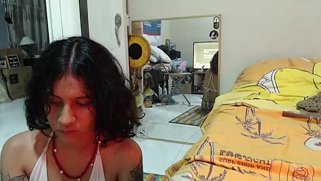 AlinaWoolf_ webcam