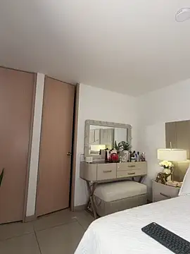 _laura_02 webcam