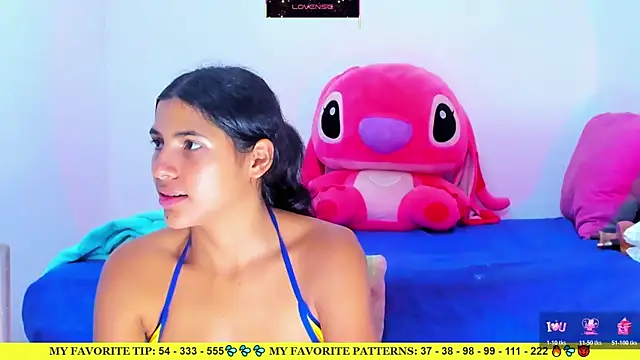 AriannaLewiis webcam