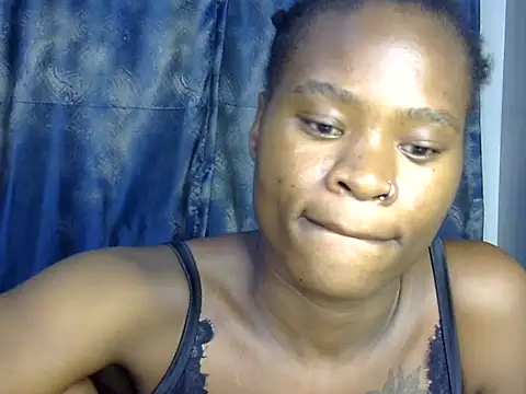 sweetblackbeauty001 webcam