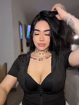 Nickiiiii webcam