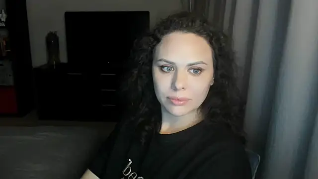 mollycheiz - MollyCheiz's free webcam - UK Sex Cams