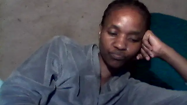 sexybigass31 webcam