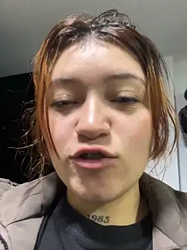 Karina_Leon webcam