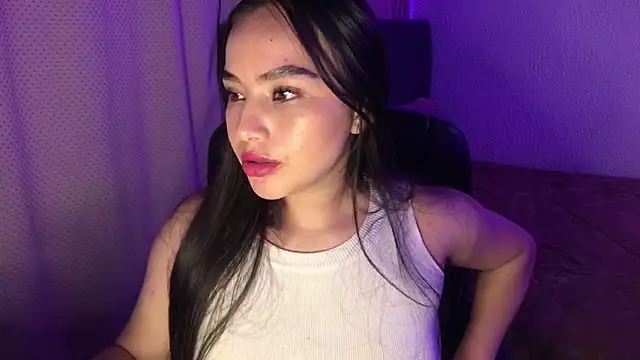 amelia_hall webcam