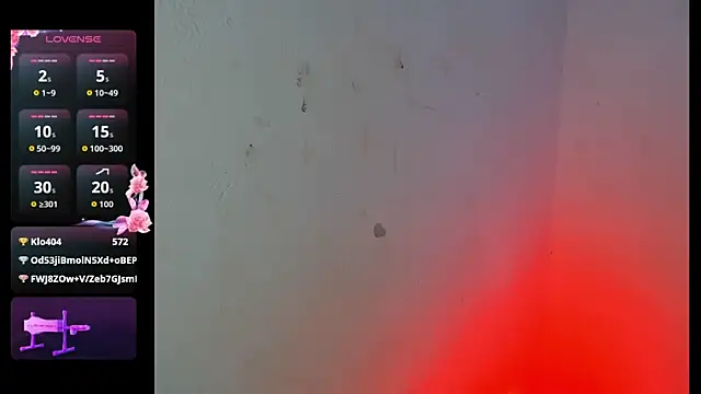 Alanna-sloppy webcam