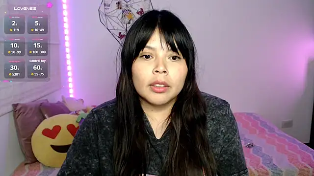 EllieMoonX webcam