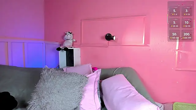 CURVY_EBONY_MILF webcam