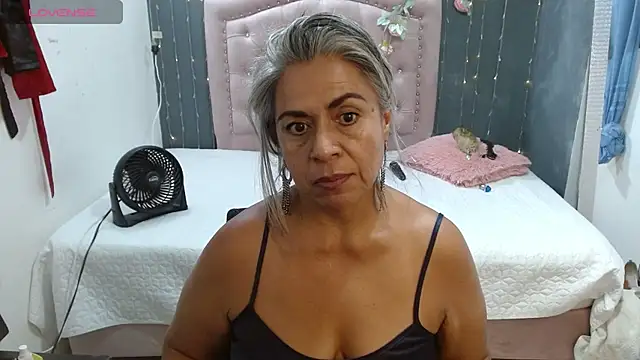 Watch lalisha_96 live on EroticFlix - High definition streams