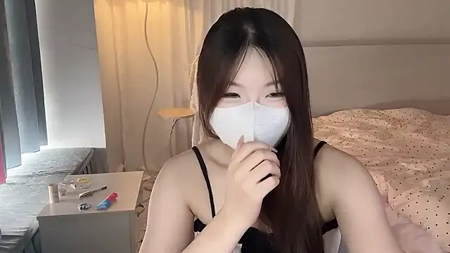 _xiaoxinxin_ (F young) - m腿+乳夹一分钟