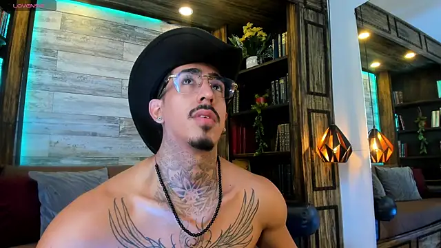 Donovan_Desmond webcam