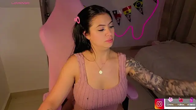 Watch Victoryyy_ live on EroticFlix - High definition streams