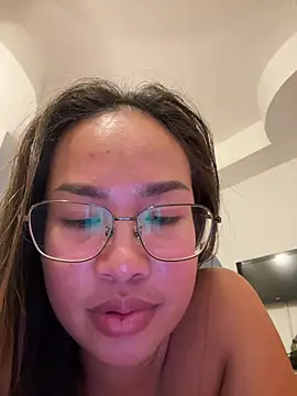 Ponthip webcam