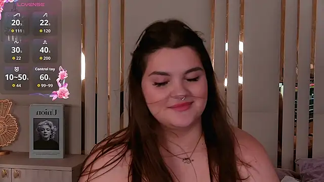 EmilyHyde webcam