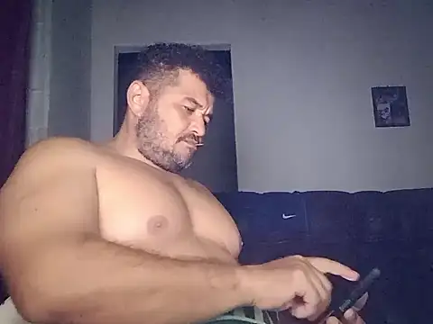 tarra122 - Tarra122's free webcam - UK Sex Cams