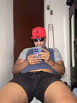 bigdick211292 webcam