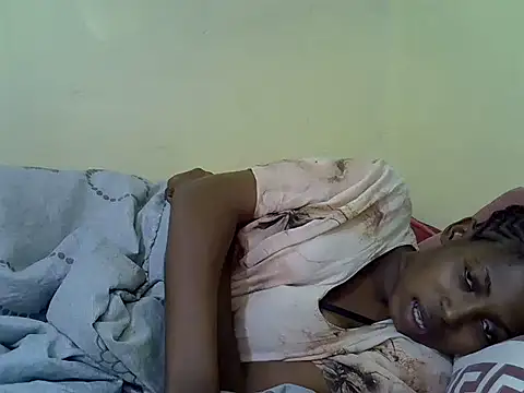 lilmomaa webcam