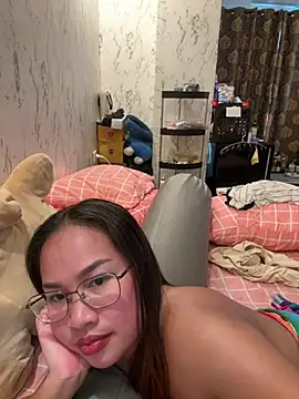 Ponthip webcam