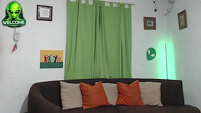 alpha_zom live cam on StripChat