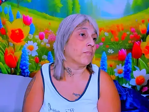 indianroxy webcam