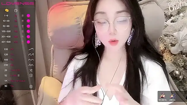 Monica-666888- webcam