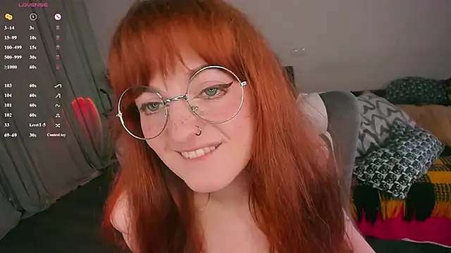 Alice_CutePerv webcam