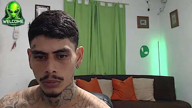 alpha_zom (M young) - CUM EXPLOSION SHOW 👽🍆
