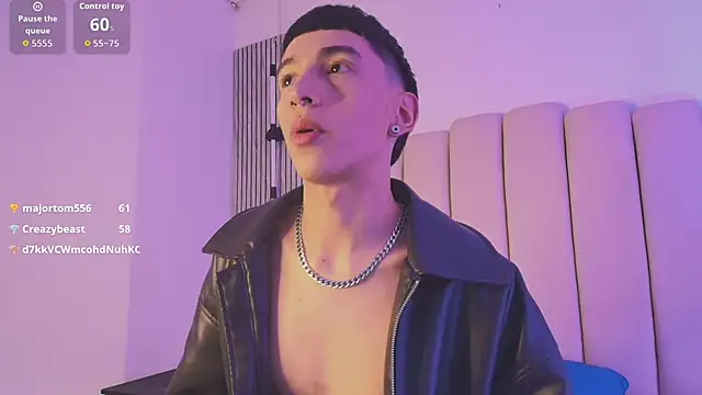 lian_cameron (M twink) - cum shot