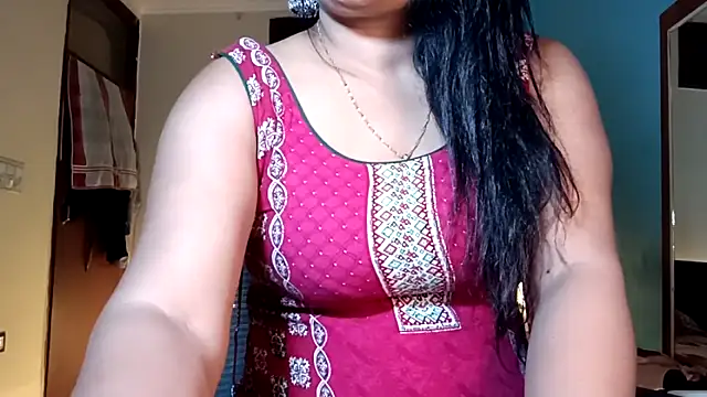 YourDesi_Laila_