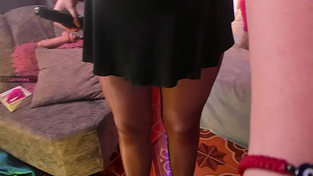 nicolsaenz20 live cam on StripChat