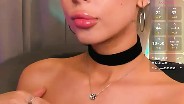 Alaska_Lane live cam on StripChat