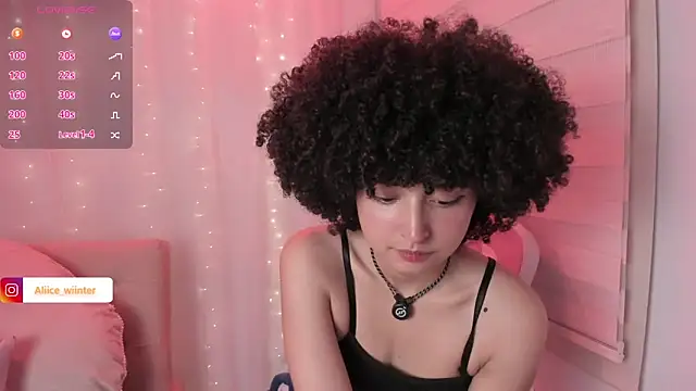 Alice_winter_ live cam on StripChat