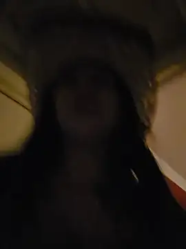 LittleMissEeve webcam